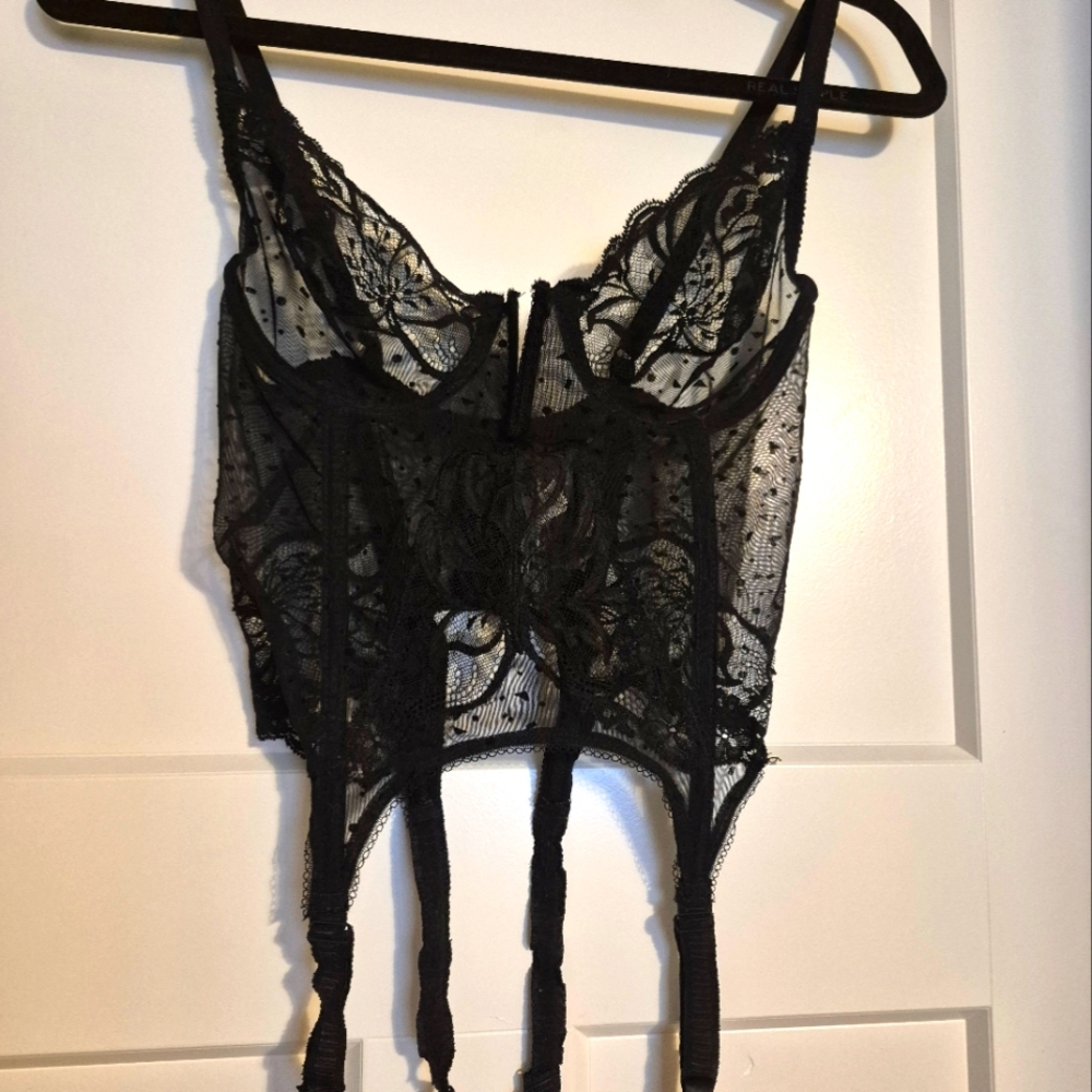 Lace Corset Bustier w Garters - Picture 2 of 6